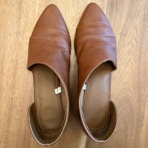 Universal Thread Shoes